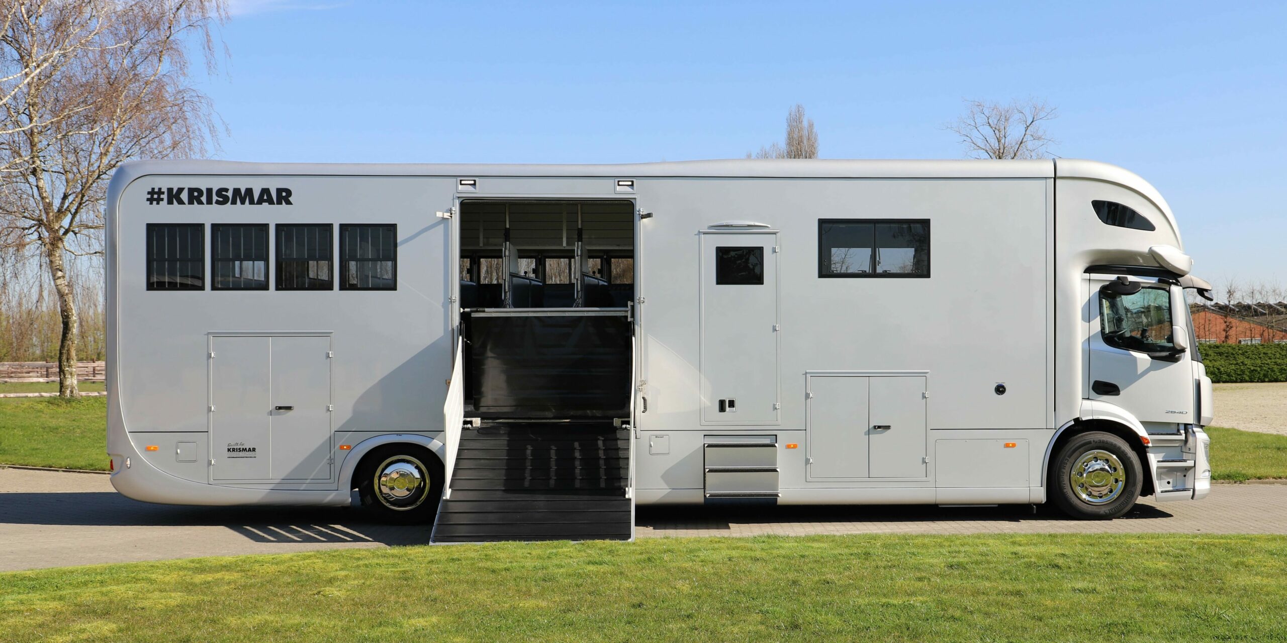 Krismar paardenvrachtwagen professional voor 5 paarden