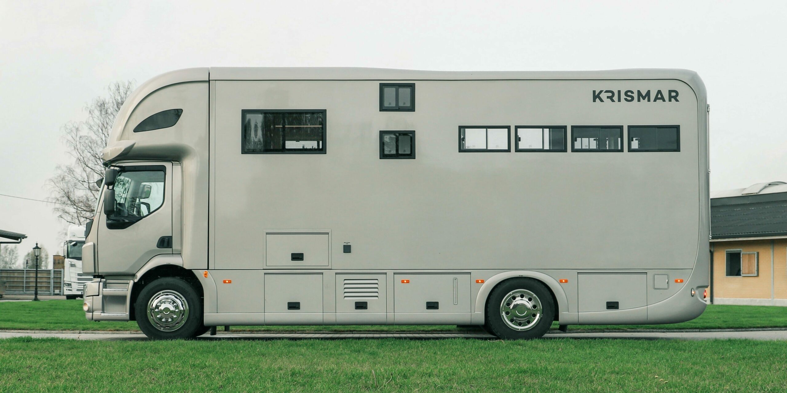 Krismar paardenvrachtwagen professional voor 4 paarden