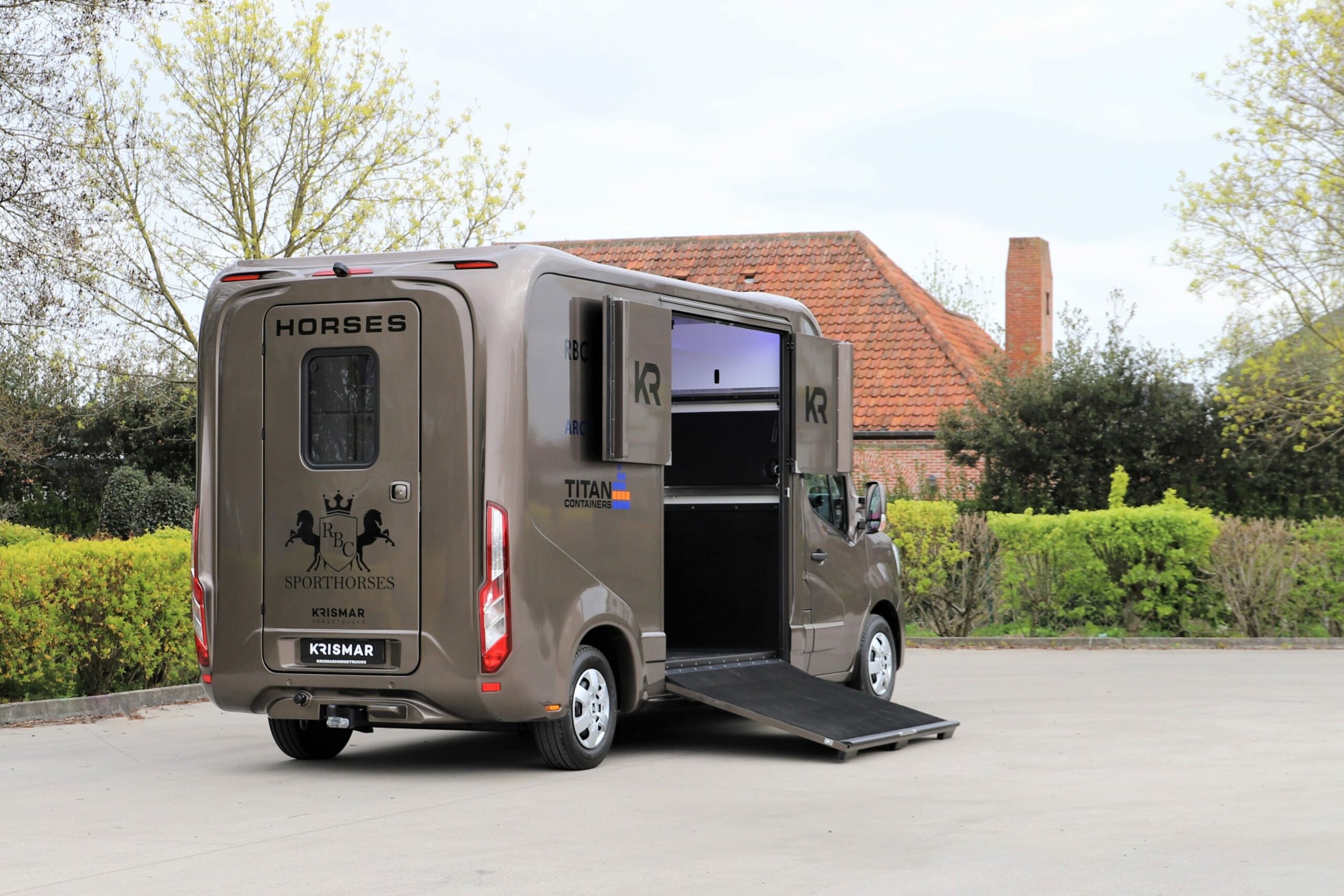 Krismar 2 paard horsetruck