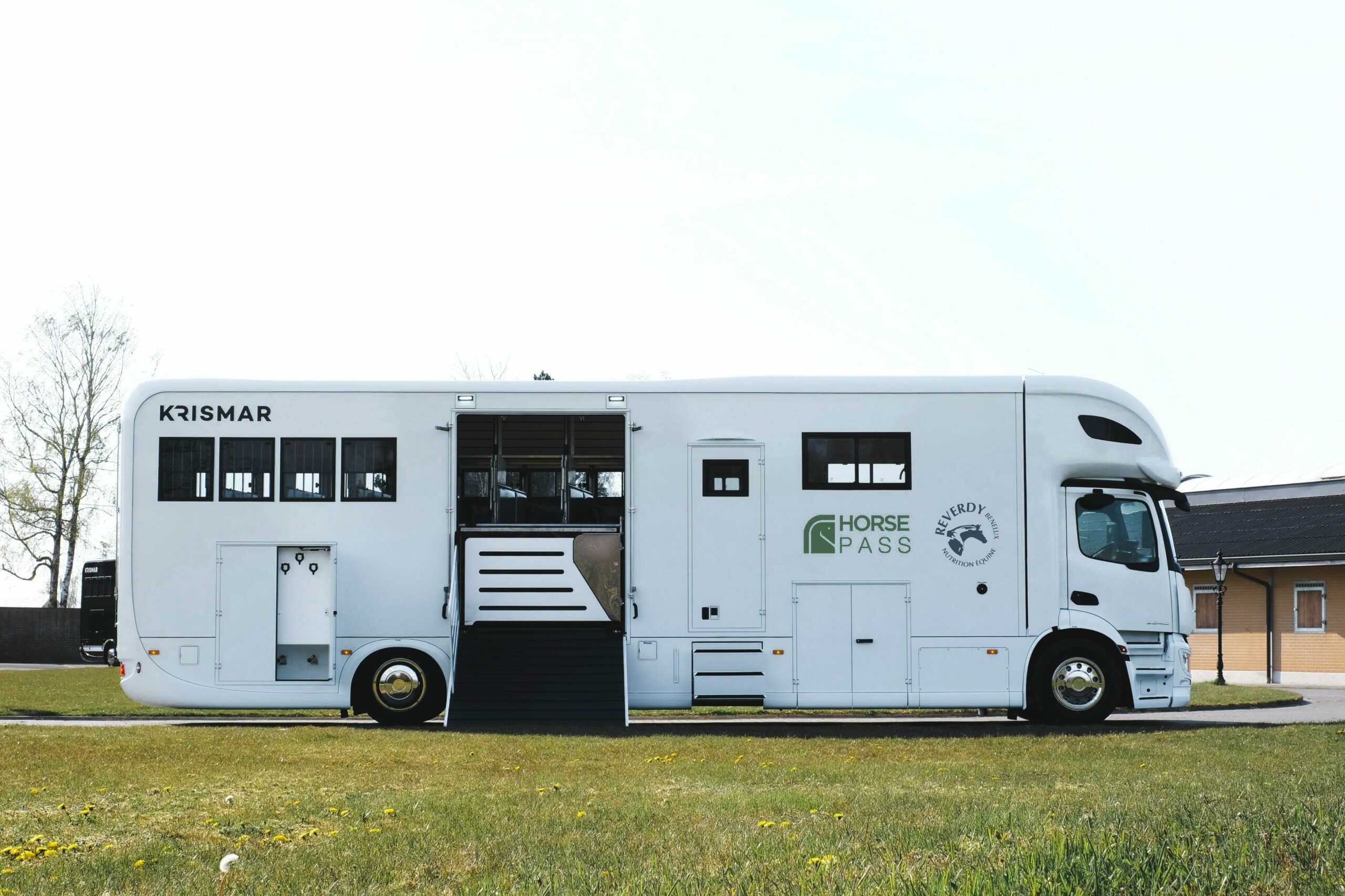 Krismar horsetruck professional paardenvrachtwagen