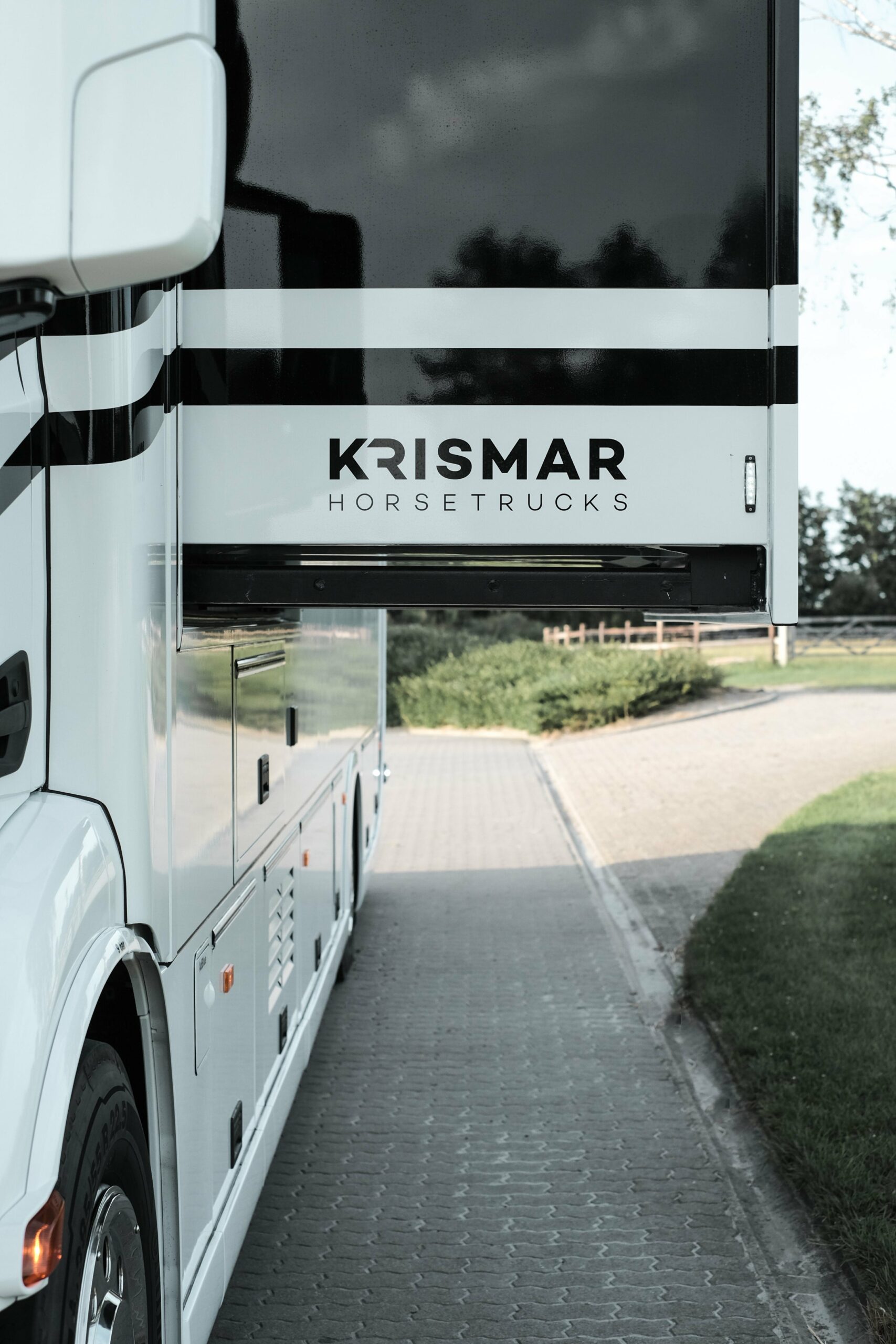 Image Krismar Horse Trucks