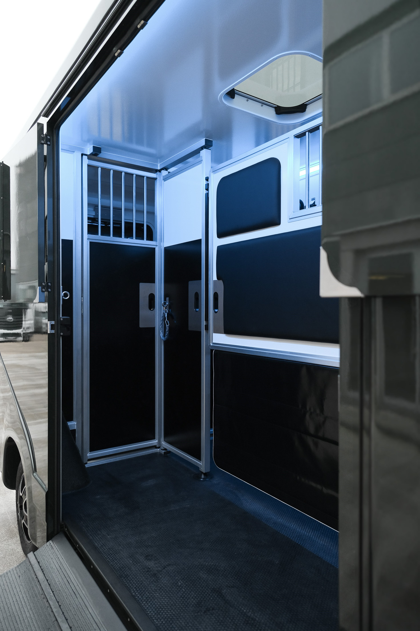 Image Krismar Horse Trucks